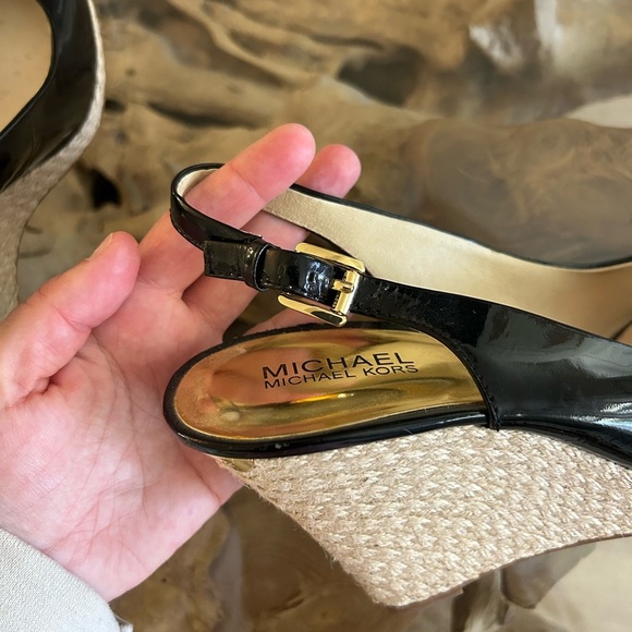 Michael Kors black patent wedges - Picture 4 of 5